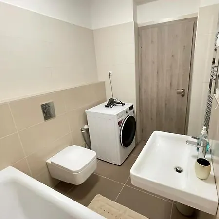 New Luxury Centre With Panoramic View, Free Parking * Bratislava