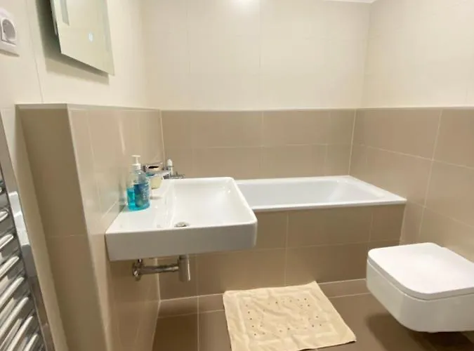 Appartamento New Luxury Centre With Panoramic View, Free Parking