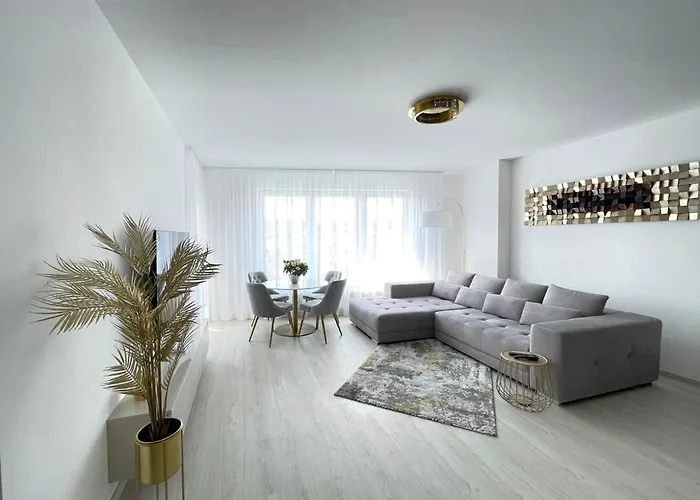 New Luxury Centre With Panoramic View, Free Parking * Pozsony