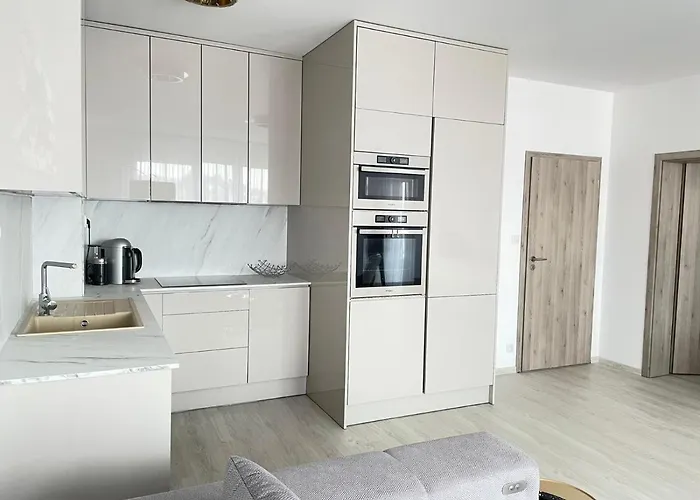 New Luxury Centre With Panoramic View, Free Parking Appartamento